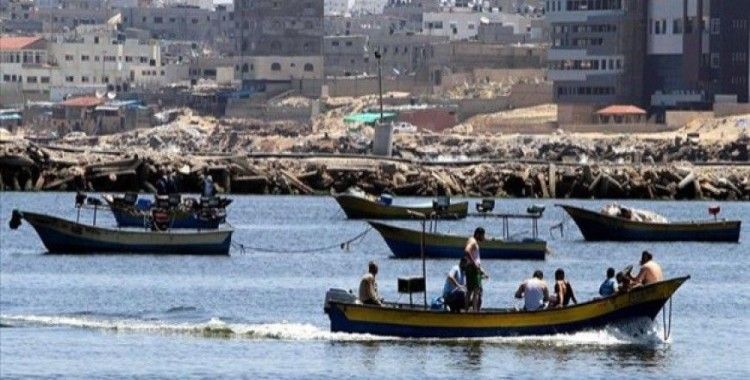 İsrail Gazze'de balıkçıların avlanma yasağını kaldırdı