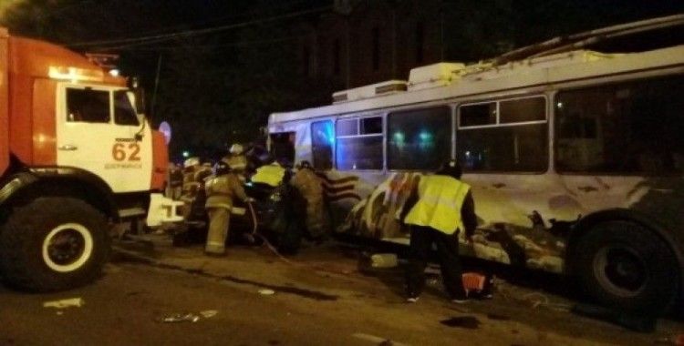 Rusya'da eski Sovyet otobüsü kaza yaptı: 5 ölü