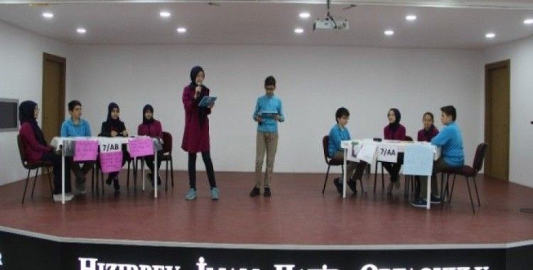 Türkiye’de ortaokullar düzeyinde ilk defa İngilizce münazara yapıldı