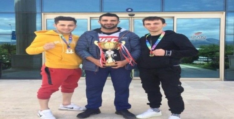 Bayburt Üniversitesi boksta Türkiye şampiyonluğu elde etti