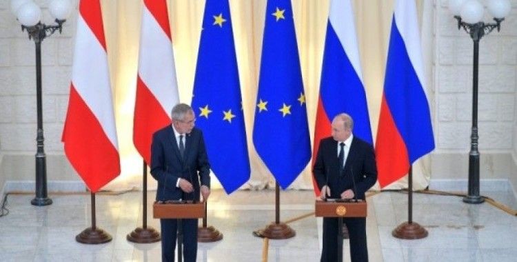 Putin ve Avusturya Cumhurbaşkanı Bellen bir araya geldi