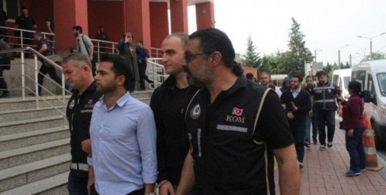 FETÖ'den gözaltına alınan 6 asker adliyeye sevk edildi