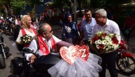100. yıla 100 motosikletli nikah