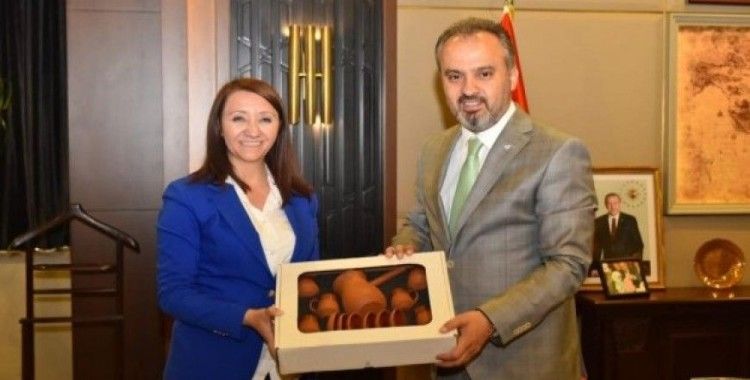 İlk Bağımsız Kadın Belediye Başkanı’ndan Bursa Büyükşehir Belediye Başkanı’na Ziyaret
