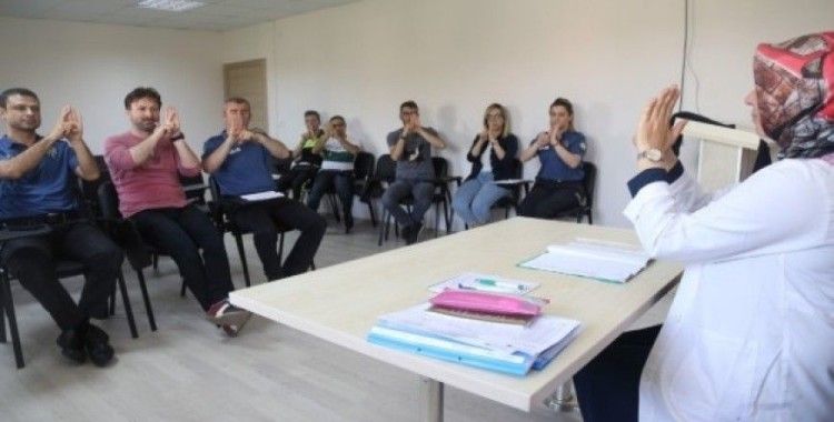 KO-MEK’ten polis memurlarına işaret dili eğitimi