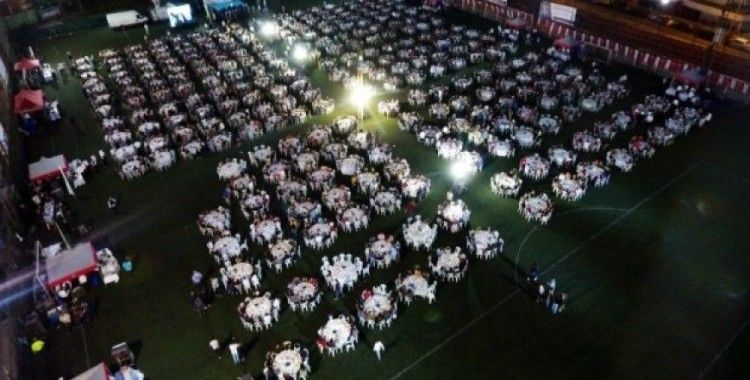 3 bin 500 liseli mezuniyet iftarında bir araya geldi