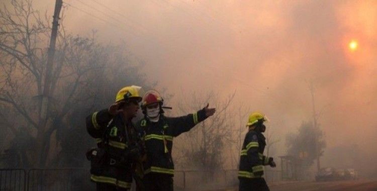 İsrail’de yangın nedeniyle yüzlerce kişi tahliye edildi