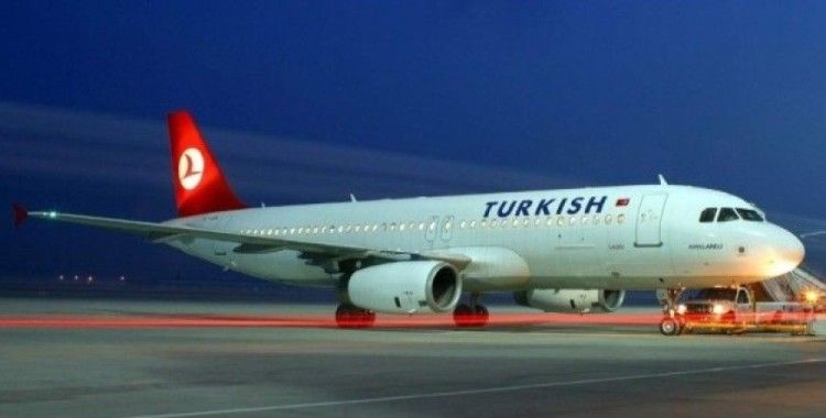 İstanbul'da fırtına sebebiyle 3 uçak Yenişehir Havalimanı'na mecburi iniş yaptı