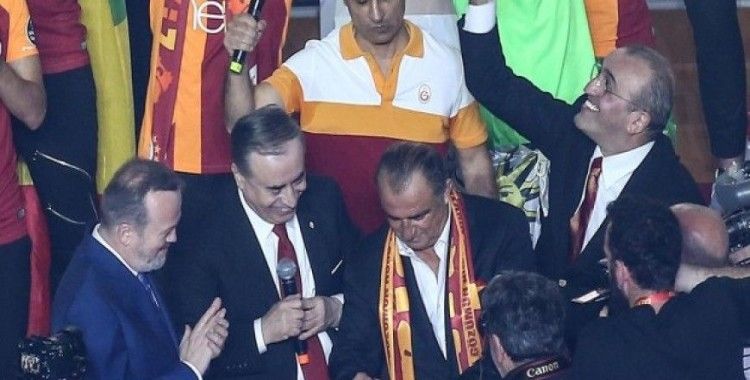 Galatasaray, Fatih Terim ile 5 yıllık yeni sözleşme imzaladı