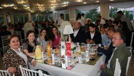 Sıcacık bir dost eli ile bayram öncesi çocukların yüzü güldü