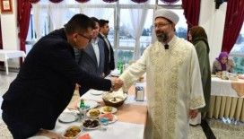 Erbaş: “Muhtacın yardım almaya ihtiyacı olduğu gibi, imkanı olanın, zenginin de yardım etmeye ihtiyacı var”