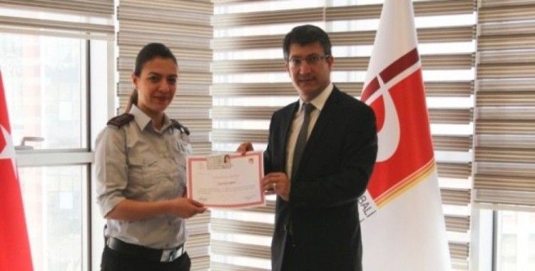 Üniversite personelleri ilk yardım eğitimlerini tamamladı