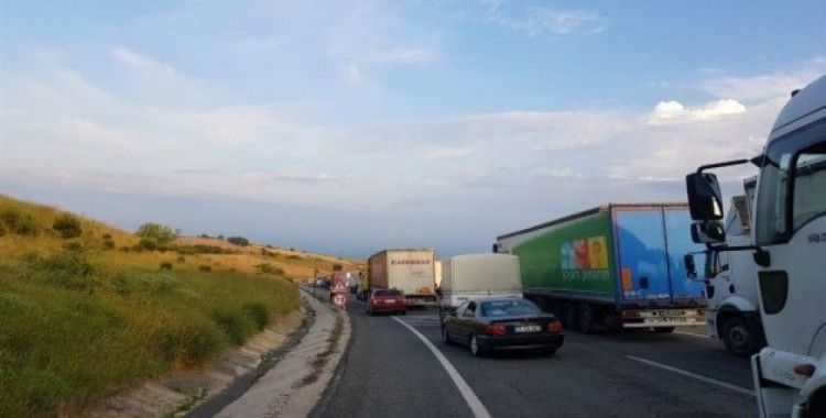 Yağmur Yalova-Bursa yolunda kazaya neden oldu: 1 yaralı