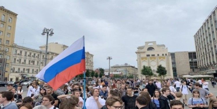 Rus gazeteciye destek mitinginde 150'ye yakın gözaltı