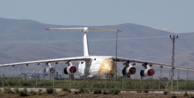 8 yıldır Erzurum'da bekleyen Gürcistan uçağı için harekete geçildi