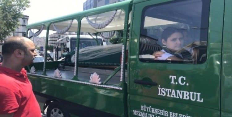 (Özel) İstanbul’daki feci kazada ölen motosikletli genç kız gelinlikle uğurlandı