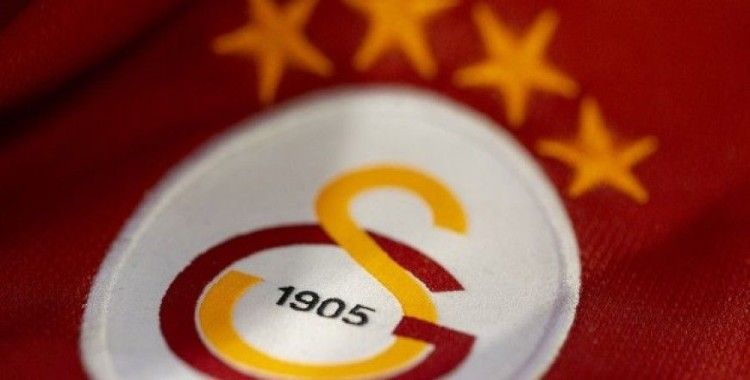 Galatasaray'ın iç saha forması satışa sunuldu
