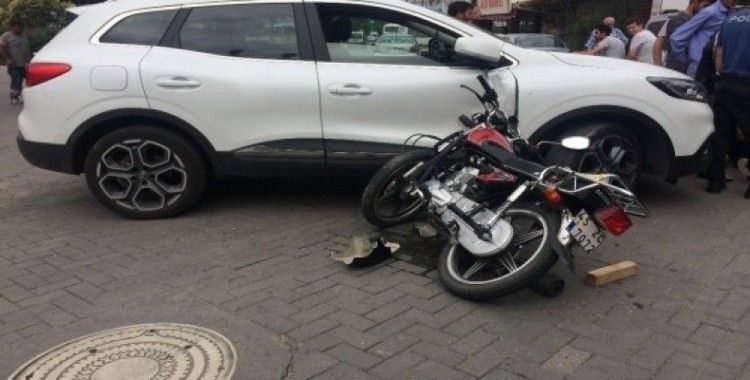 Turgutlu’da motosiklet ile otomobil çarpıştı: 1 yaralı