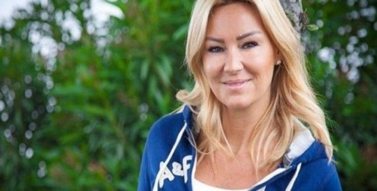 Pınar Altuğ'un makyajsız hali takipçilerini hayal kırıklığına uğrattı