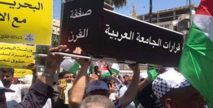 Filistinliler ABD'nin Yüzyılın Anlaşması'nı protesto etti