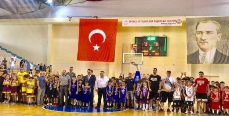Adana’da 10 bin çocuk basketbol eğitimi aldı