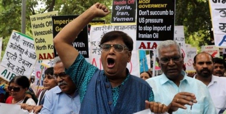 Pompeo'nun Hindistan ziyareti protesto edildi