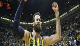 Fenerbahçe, Datome'nin sözleşmesini uzattı
