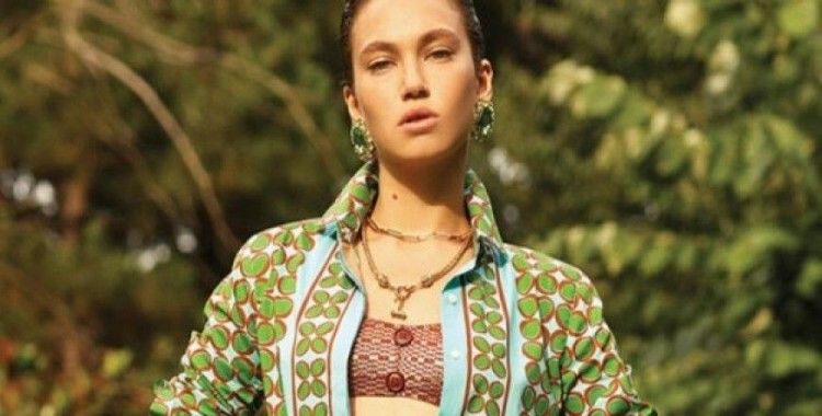 Ejderha dövmeli kız