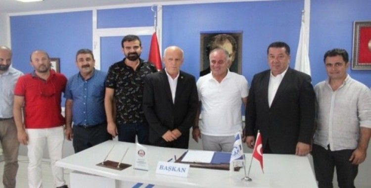 İzmirspor’a milli teknik direktör