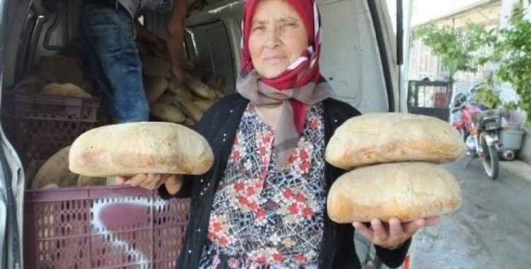 30 yıldır ev ekmeği yapıp satıyor
