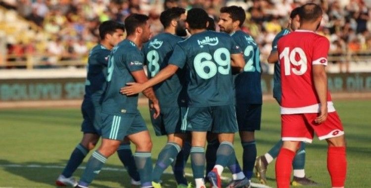 Fenerbahçe hazırlık maçında Boluspor’u 2-0 mağlup etti