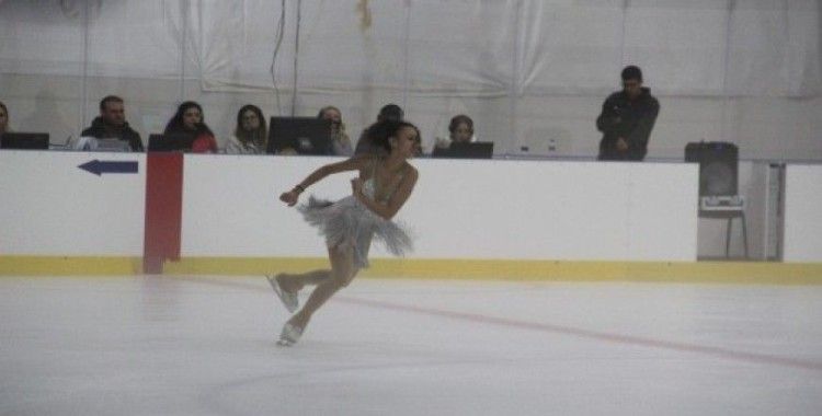“Artistik Buz Pateni Junior Grand Prix Seçme” yarışması başladı