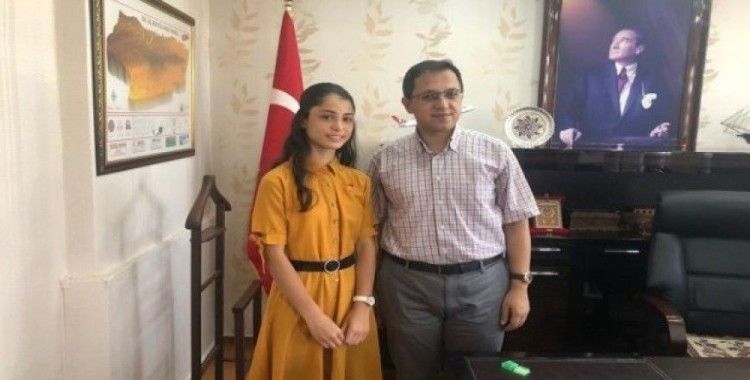 İdil Kaymakamı Sağ’dan LGS il birincisine altın ödülü