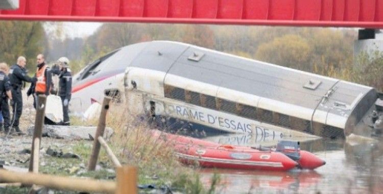 Fransa'da tren kazası: 4 ölü