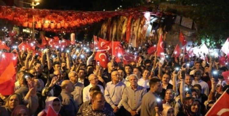 Mardin’de 15 Temmuz Anma etkinliğine yüzlerce vatandaş katıldı