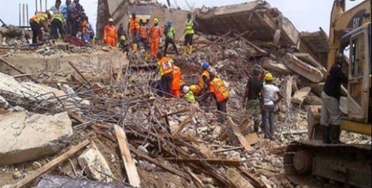 Nijerya'da bina çöktü: 12 ölü