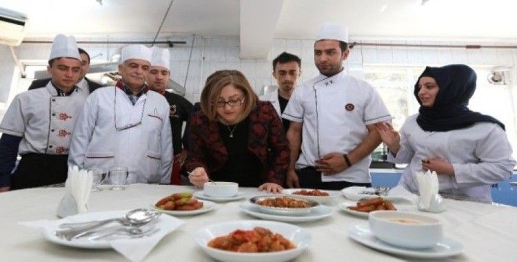 Dört Mevsim Gaziantep Yemekleri kitabı dünya yemek kitapları yarışmasında ikinci oldu