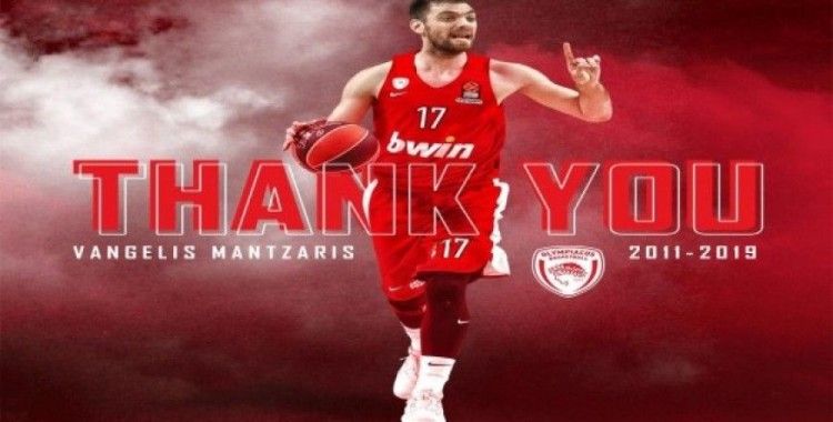 Olympiakos, Vangelis Mantzaris ile yollarını ayırdı