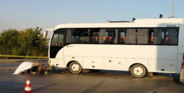 Çanakkale’de otobüs ile motosiklet çarpıştı: 1 ölü