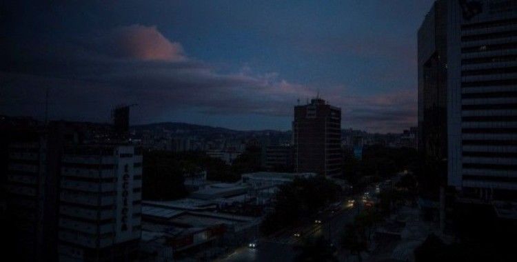 Venezuela’da 23 eyaletten 18’i karanlıkta
