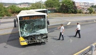 Üsküdar'da metrobüs kazası