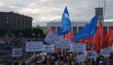Moskova'daki protestolar St. Petersburg'a sıçradı