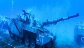 Dünyada bir ilk, askeri araçlar su altında sergilenecek