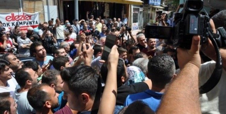 İmamoğlu’na Sandıklı’da yoğun ilgi