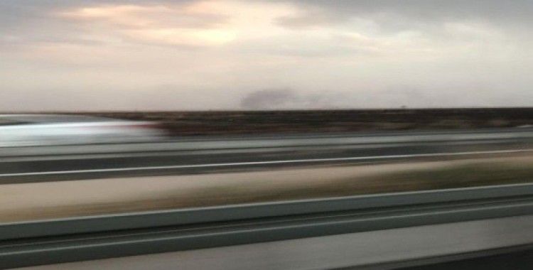 YPG, Suriye sınırındaki petrolleri ateşe verdi