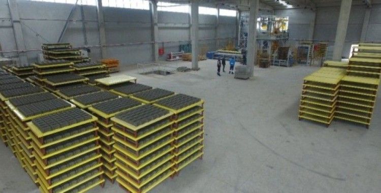 Manisa Büyükşehir’in fabrikası parke taşı üretimini arttırdı