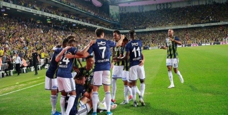Fenerbahçe'den sezona bol gollü başlangıç