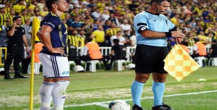 Emre Belözoğlu: 'Fenerbahçe'nin tek hedefi şampiyonluktur'