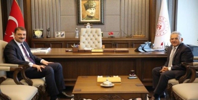 Başkan Büyükkılıç, Ankara’da bir dizi temasta bulundu