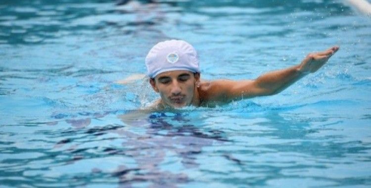 Yüzme kursu, skolyoz hastası Görkem’in umudu oldu